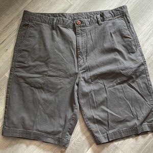 Tommy Bahama men’s shorts size 38
